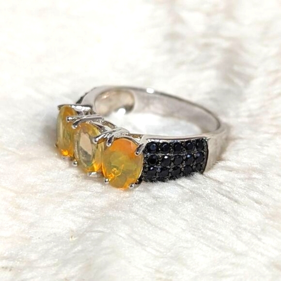 NWOT - Oval Ethiopian Opals w/ Black Spinel Rounds Rhodium Sterling Silver Ring - Picture 11 of 15
